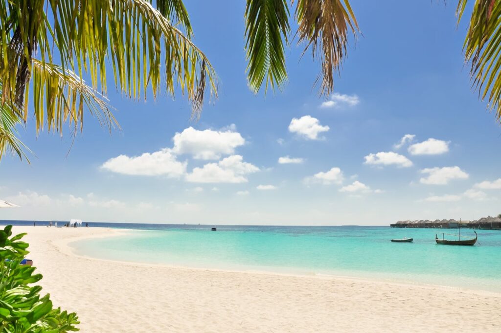 Urlaub Strand Meer Himmel Boote Urlaub planen Warum die richtige Vorbereitung so wichtig ist